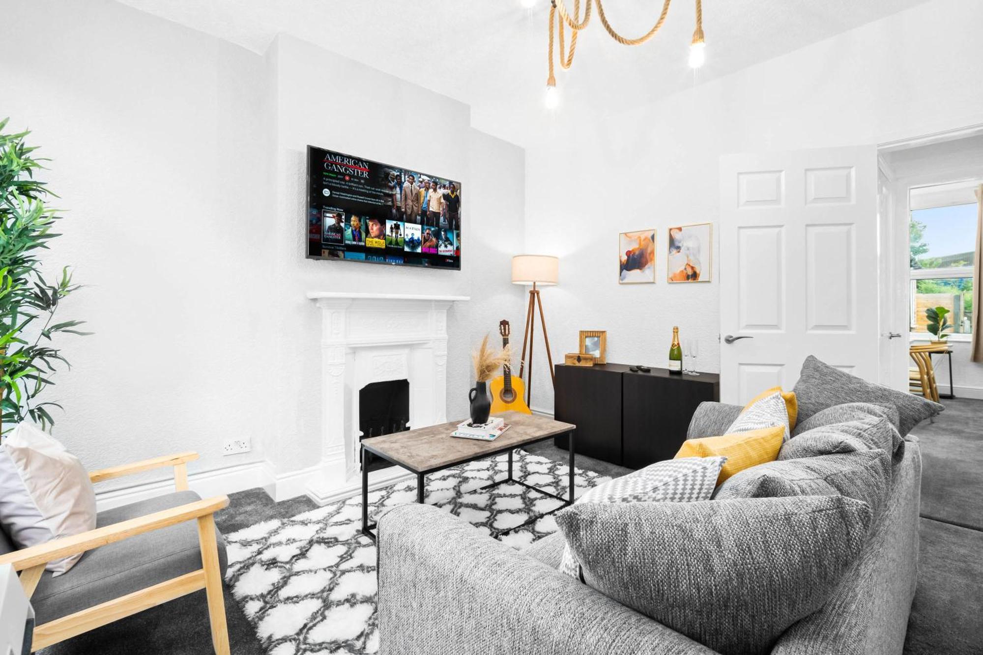 Stylish 3 Bedroom House - 6 Guests - Garden - Parking - Netflix - Wifi - 17M Birmingham Zewnętrze zdjęcie